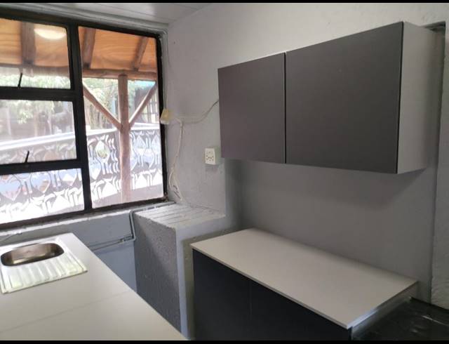 2 bed property to rent in GLENVISTA